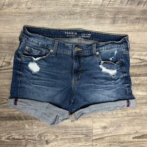Torrid perfect 5in shorts